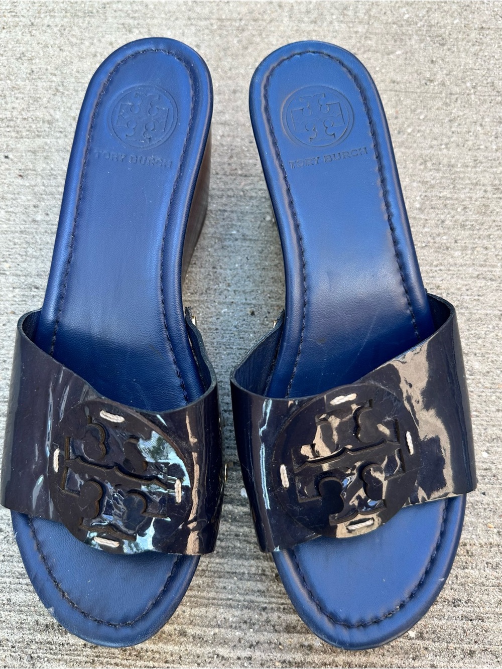Tory Burch Navy Patent Leather Patti Logo Slide Wedge Sandals